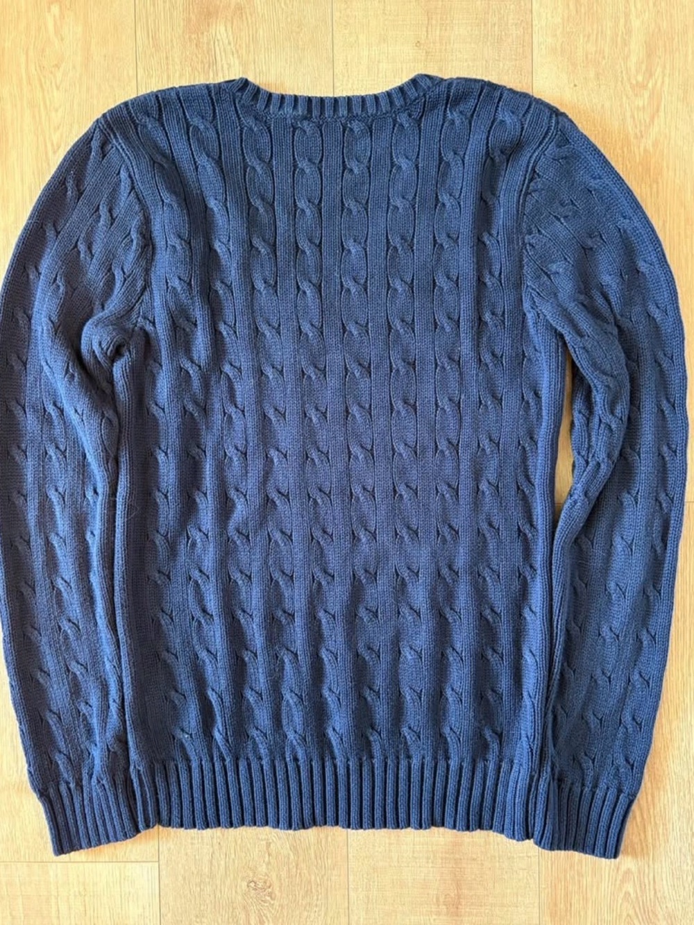 Ralph Lauren Cable-Knit V-Neck Sweater - Picture 3 of 3